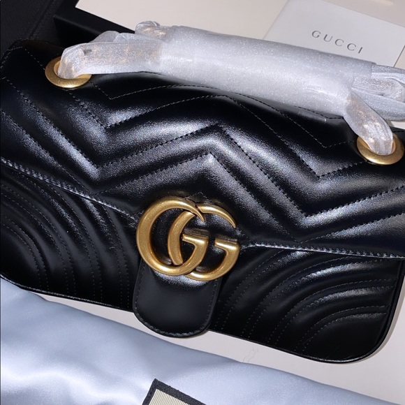 GG Marmont small matelassé shoulder bag - Picture 1 of 1